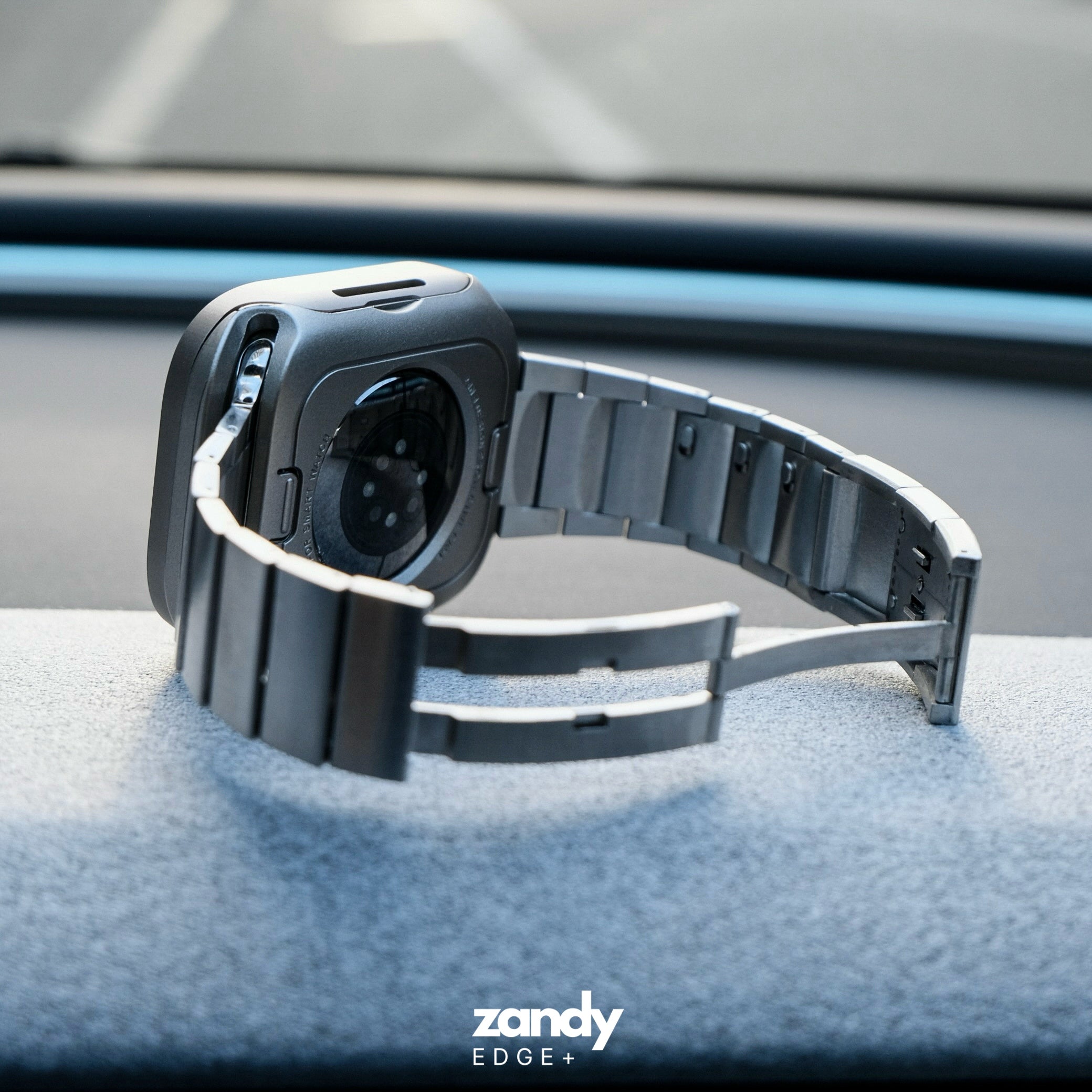 《EDGE+》【SET】B065/C006  Apple Watch エフォートレスブレスバンドSV＋メタルダブルフレームケースTG