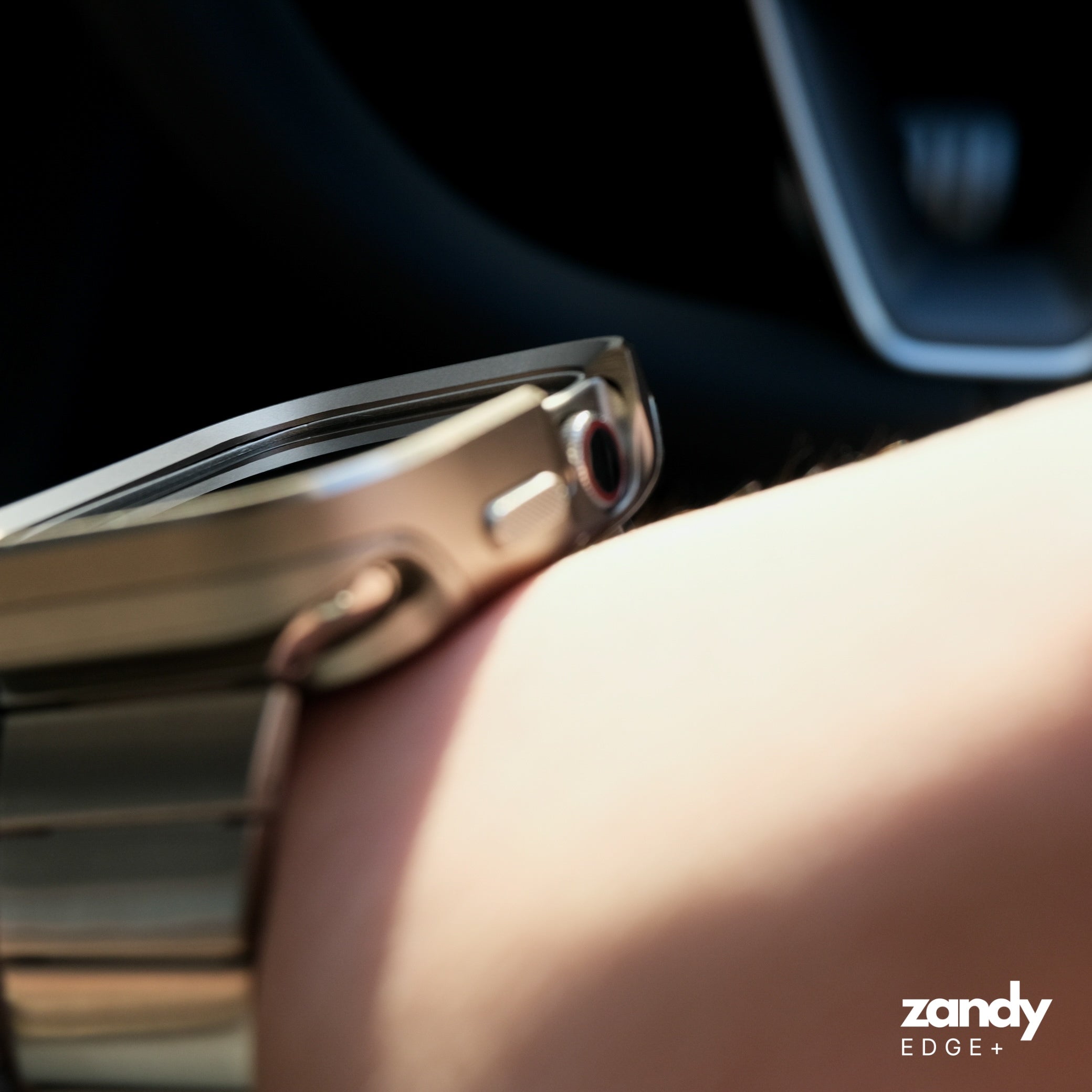 《EDGE+》【SET】B065/C006  Apple Watch エフォートレスブレスバンドSV＋メタルダブルフレームケースTG