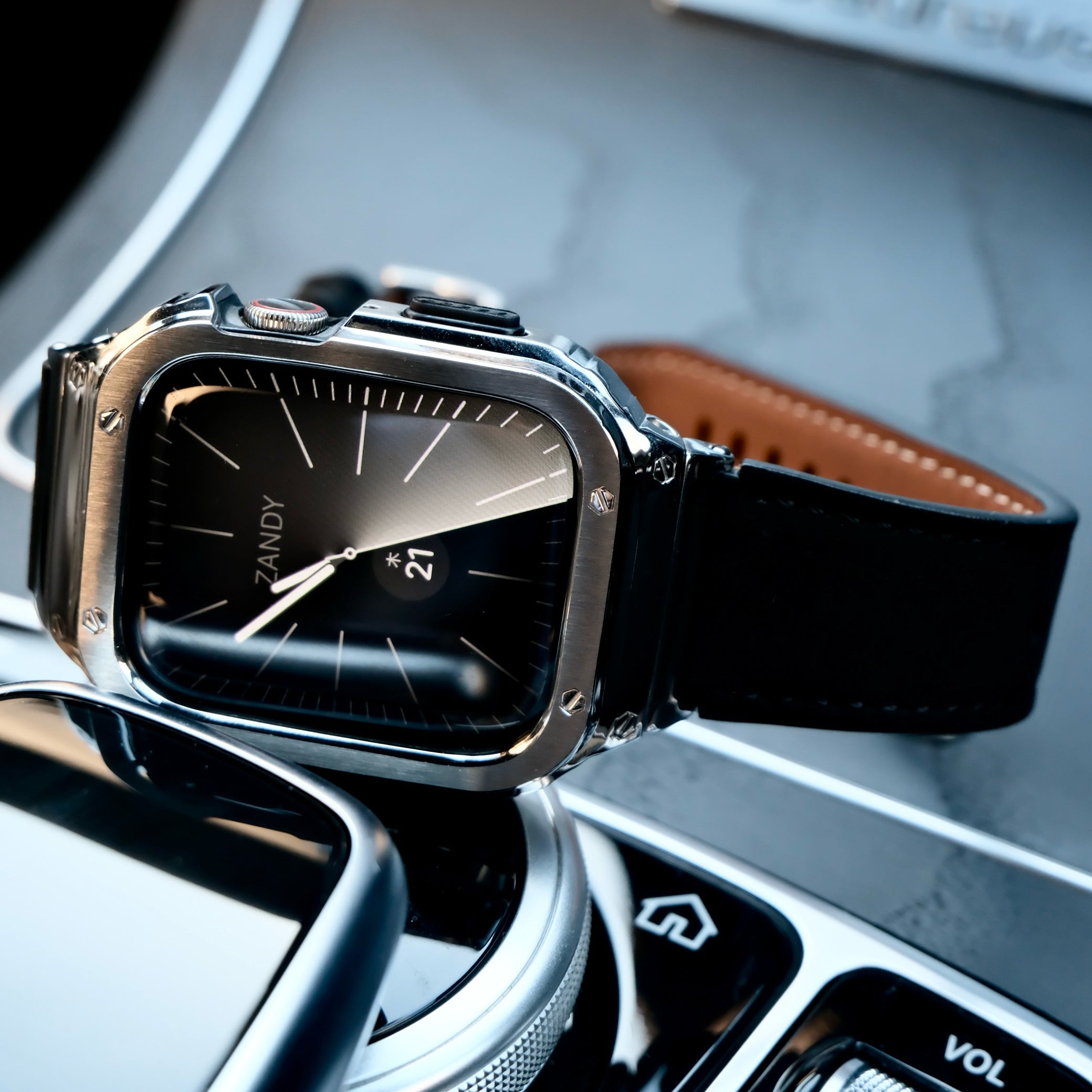 【シルバーステンレス&レザー一体式バンド】ステンレスケース+レザーベルト一体式  Apple Watch